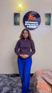 Full Sleeve Zipper Sweatshirt